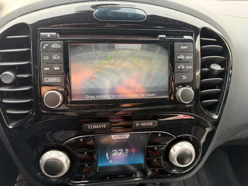 Nissan Juke 1.5 dCi N-CONNECTA 110ps DK, снимка 14 - Автомобили и джипове - 54153613