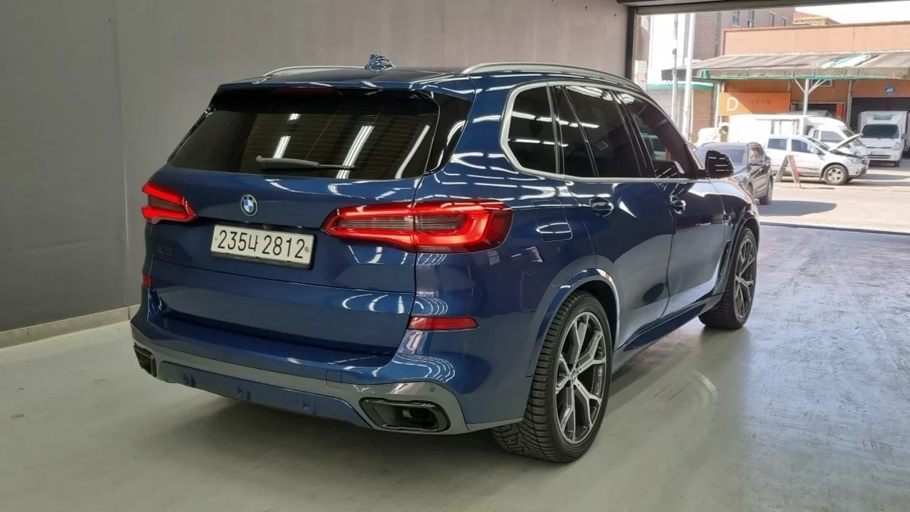 BMW X5 2020* M-PK* HEAD-UP* DISTRONIK* ОБДУХ* ПАНО* КРАЙН, снимка 4 - Автомобили и джипове - 54383120