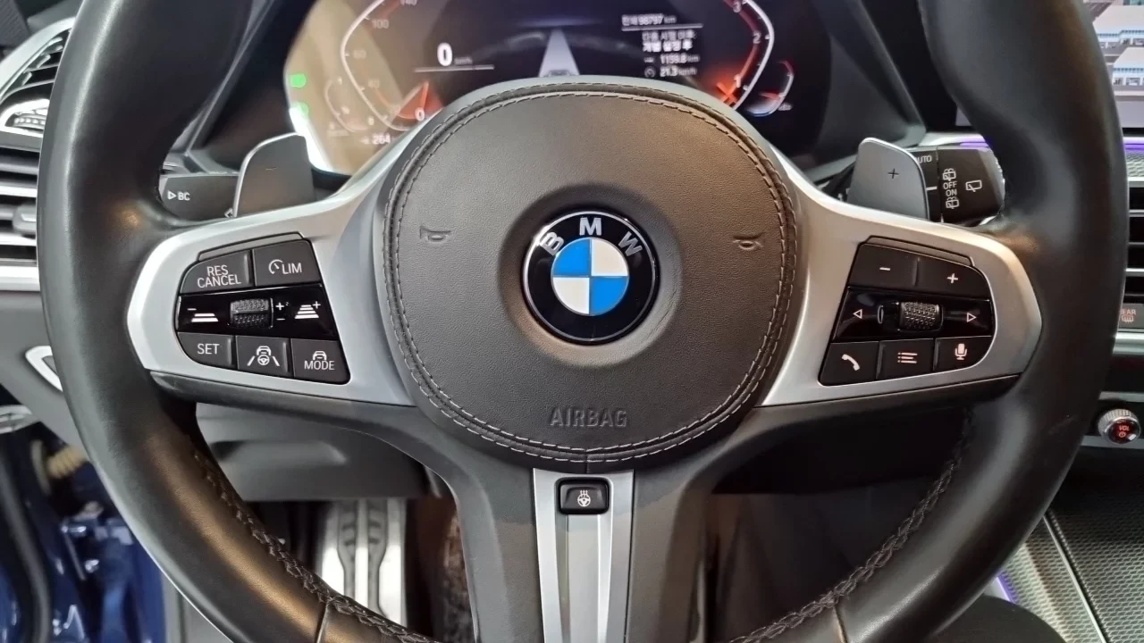 BMW X5 2020* M-PK* HEAD-UP* DISTRONIK* ОБДУХ* ПАНО* КРАЙН, снимка 6 - Автомобили и джипове - 54383120