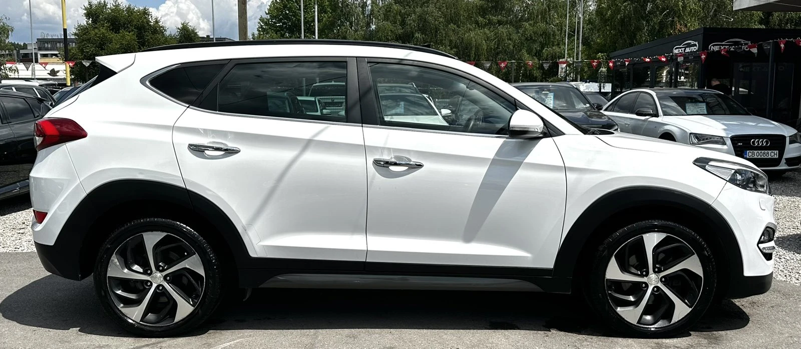 Hyundai Tucson 2.0D 185HP AWD PANO CAMERA LANE ASSIST E6B, снимка 4 - Автомобили и джипове - 55176947