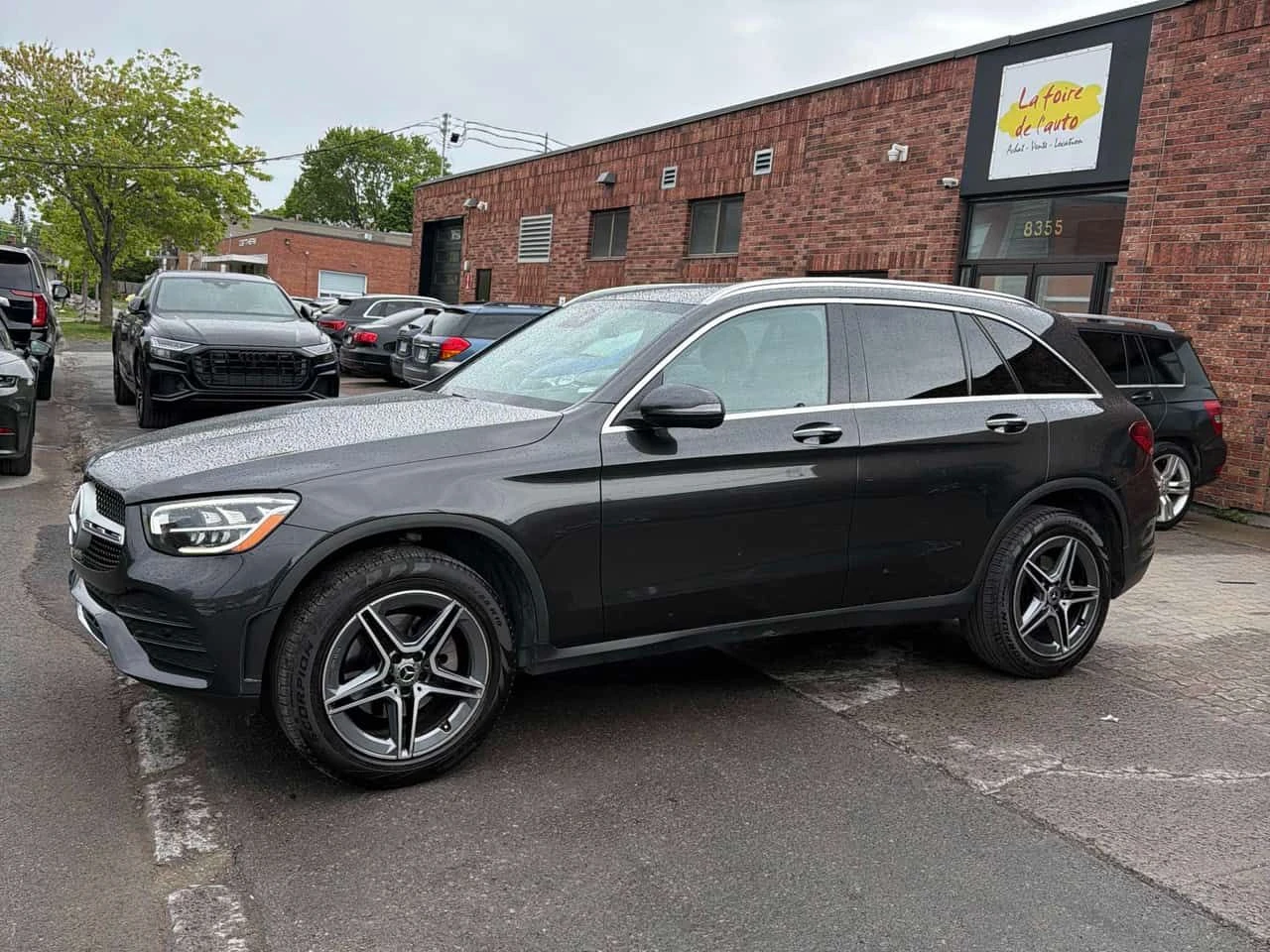 Mercedes-Benz GLC 300 ПОДГРЕВИ * CARFAX * ОПЦИЯ ЗА ФИНАНСИРАНЕ, снимка 2 - Автомобили и джипове - 55305924