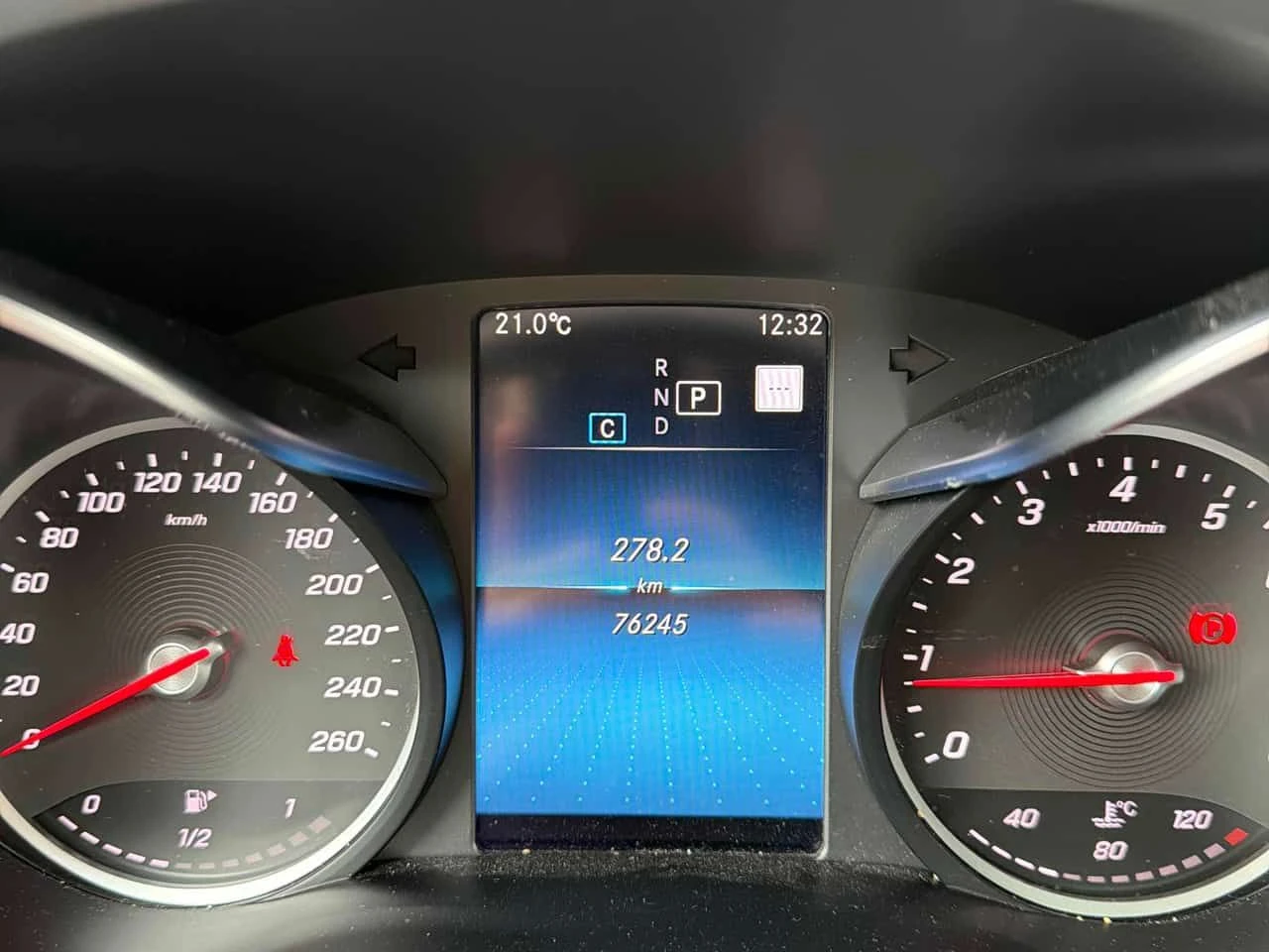 Mercedes-Benz GLC 300 ПОДГРЕВИ * CARFAX * ОПЦИЯ ЗА ФИНАНСИРАНЕ, снимка 8 - Автомобили и джипове - 55305924