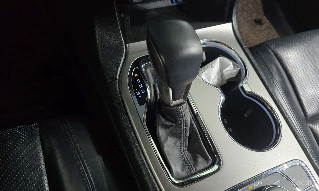 Jeep Grand cherokee 3.6* V6* 8ZF* ОБДУХВАНЕ* МЪРТВА* ТОЧКА* КАМЕРА* КЕ, снимка 9 - Автомобили и джипове - 55736543