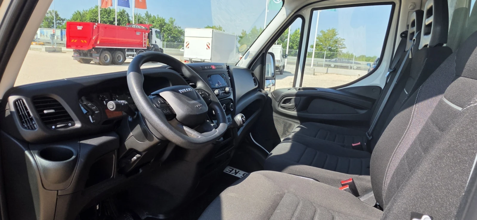 Iveco Daily 35C16, снимка 8 - Бусове и автобуси - 55464202