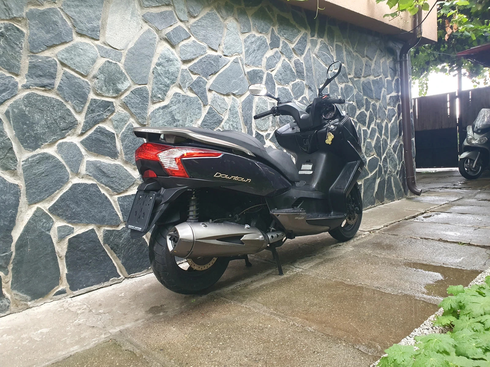 Kymco Downtown 200i и 300i - изображение 9