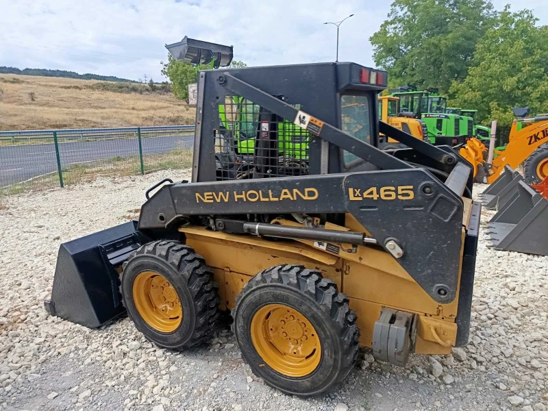 Мини челни товарачи Bobcat NEW HOLAND LX465