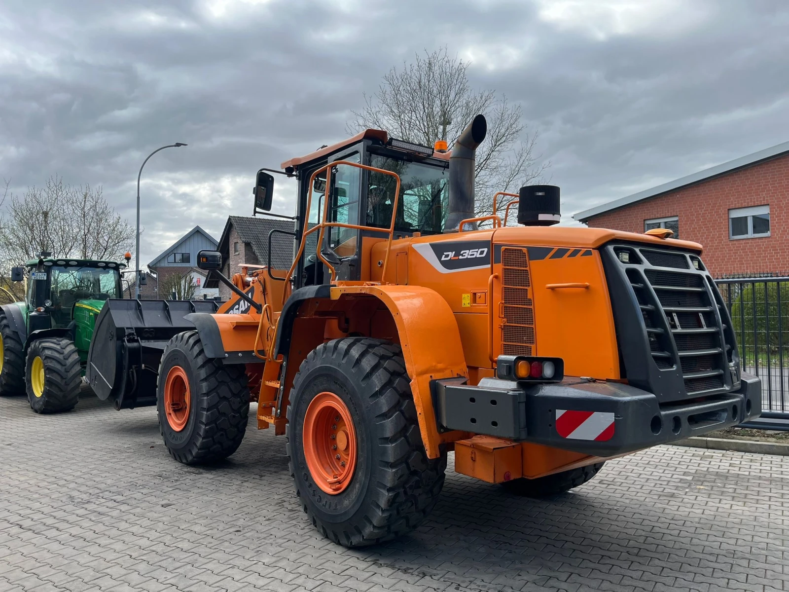 ����� ������� DOOSAN | Mobile.bg � ����������� 2