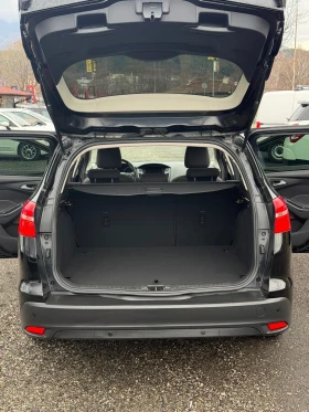 Ford Focus Titanium X | 1 собственик | Серв. книж. 146 000 км, снимка 11