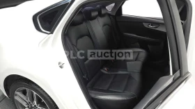Kia K3, снимка 11