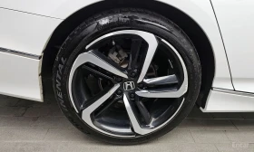 Honda Accord * 2.0TURBO* КОЖА* ПОДГРЕВ* ШИБИДАХ* HEAD-UP* КАМЕР, снимка 5