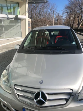 Mercedes-Benz B 180 Лек автомобиль , снимка 4