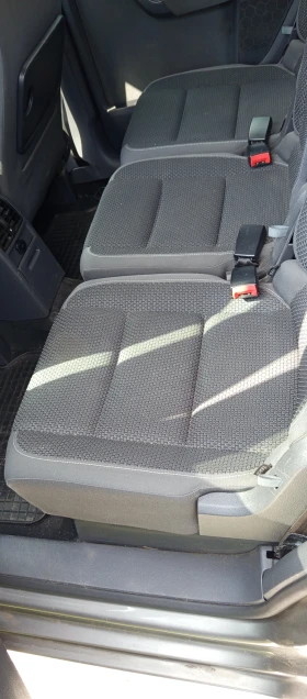 VW Touran 2.0  | Mobile.bg    10