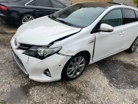     Toyota Auris HYBRID