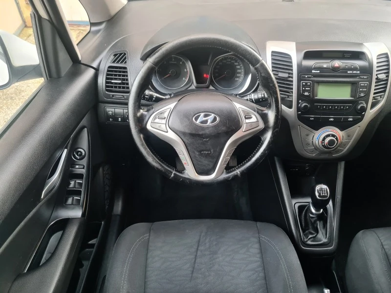 Hyundai Ix20 1.6CRDI, снимка 8 - Автомобили и джипове - 41645916