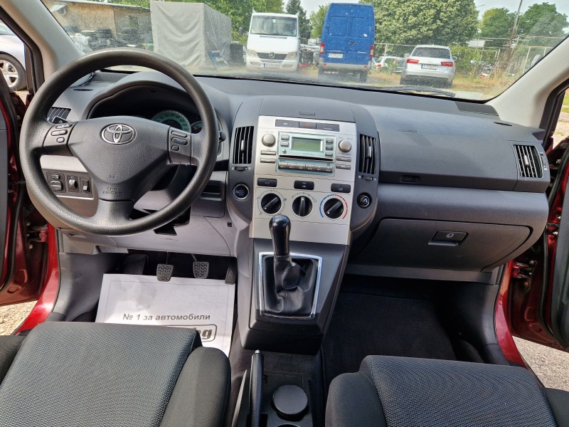 Toyota Corolla verso 1.6VVT-I, снимка 12 - Автомобили и джипове - 46039457