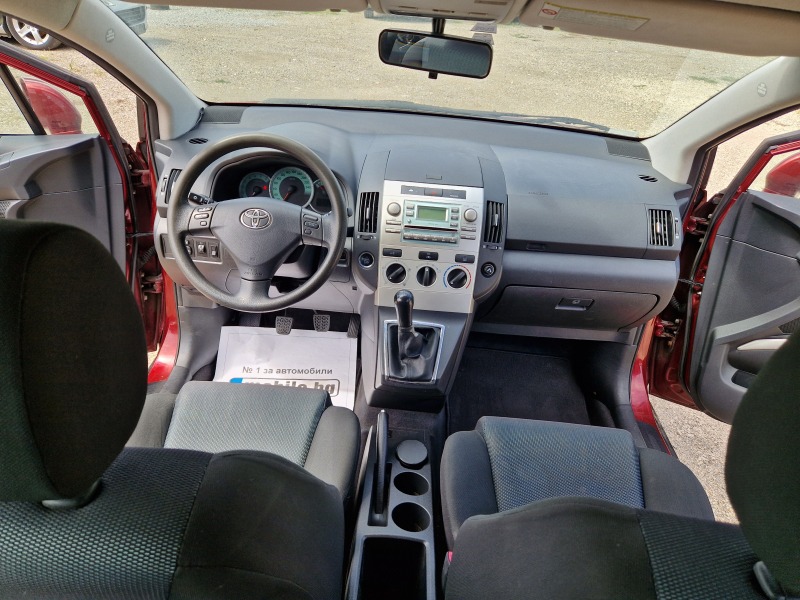 Toyota Corolla verso 1.6VVT-I, снимка 11 - Автомобили и джипове - 46039457
