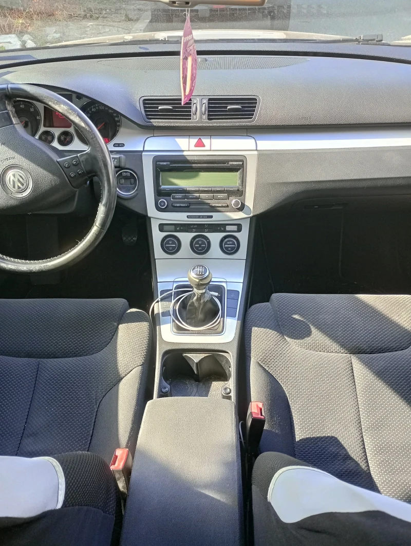 VW Passat 1.8/160ps, снимка 13 - Автомобили и джипове - 47033250