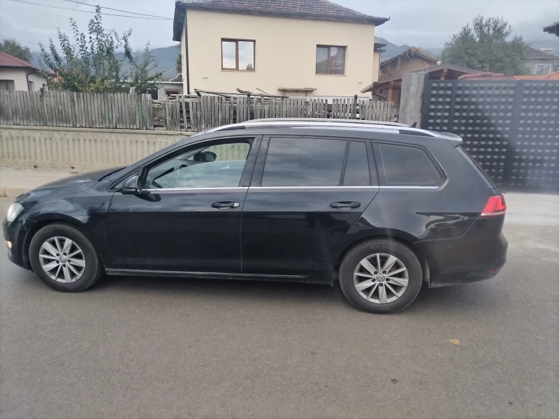 VW Golf, снимка 4 - Автомобили и джипове - 47868339