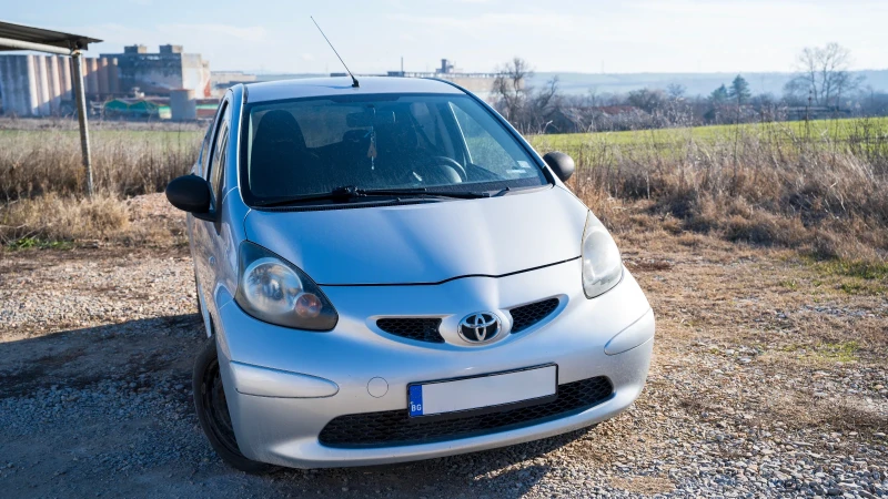 Toyota Aygo, снимка 1 - Автомобили и джипове - 48699559