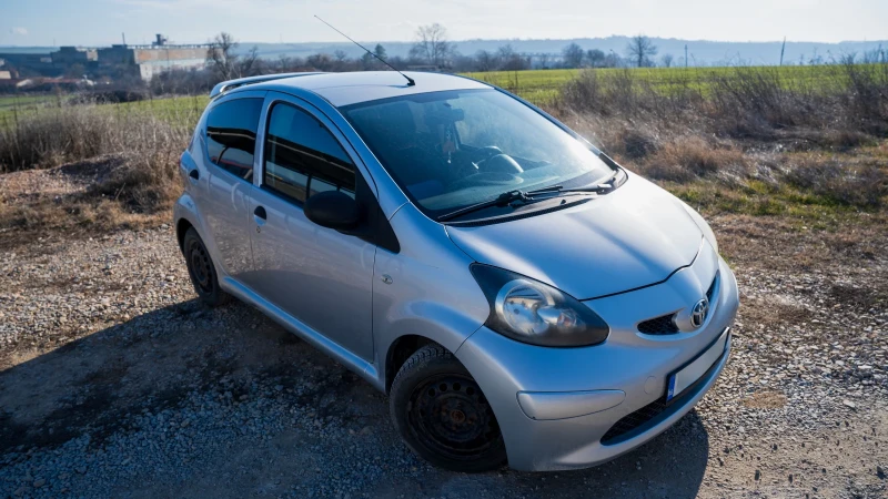 Toyota Aygo, снимка 4 - Автомобили и джипове - 48699559