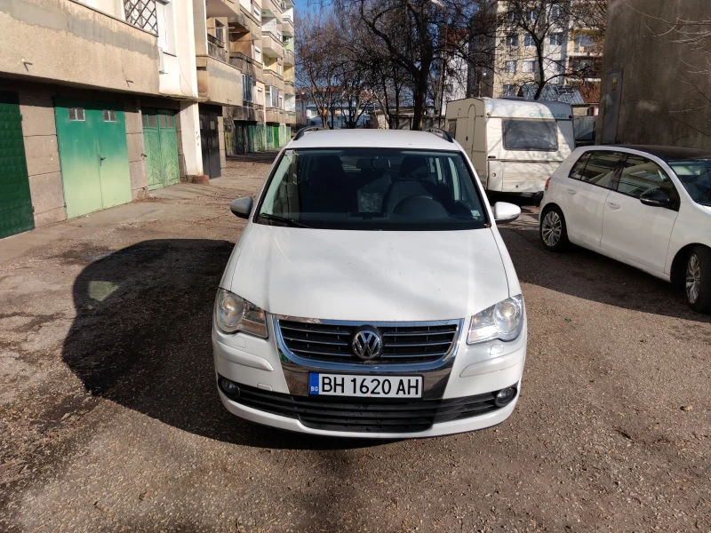 VW Touran 1.9tdi, снимка 8 - Автомобили и джипове - 48738119