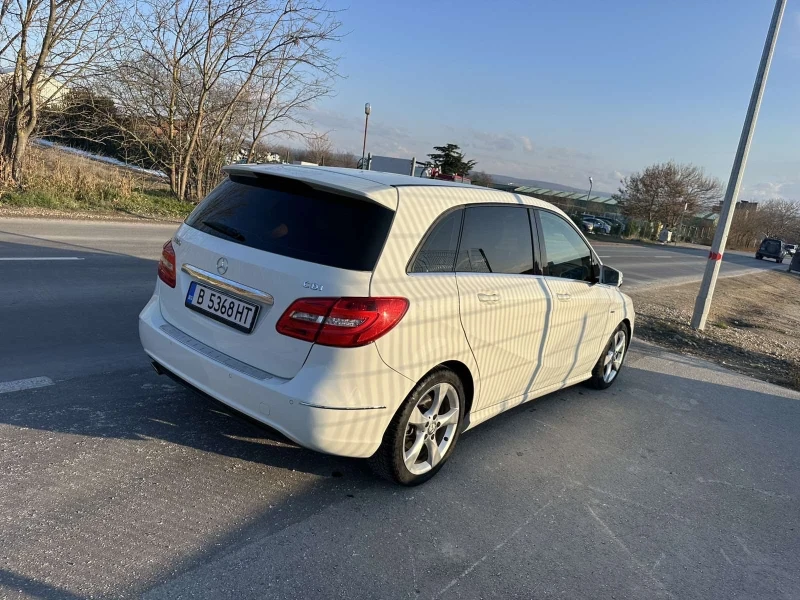 Mercedes-Benz B 180, снимка 3 - Автомобили и джипове - 49257382