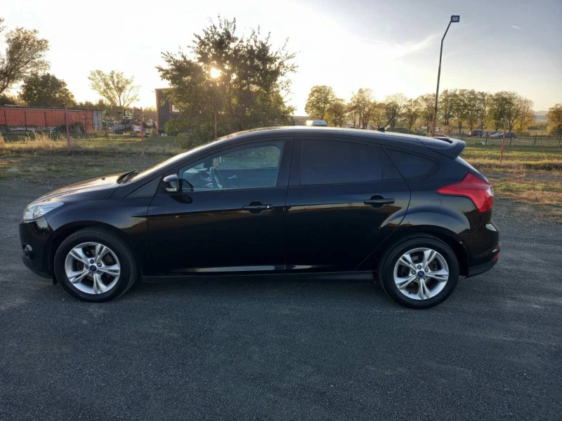Ford Focus 1.6, снимка 2 - Автомобили и джипове - 52268067