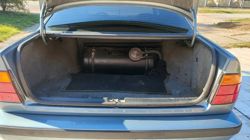 BMW 530, снимка 11 - Автомобили и джипове - 52411921