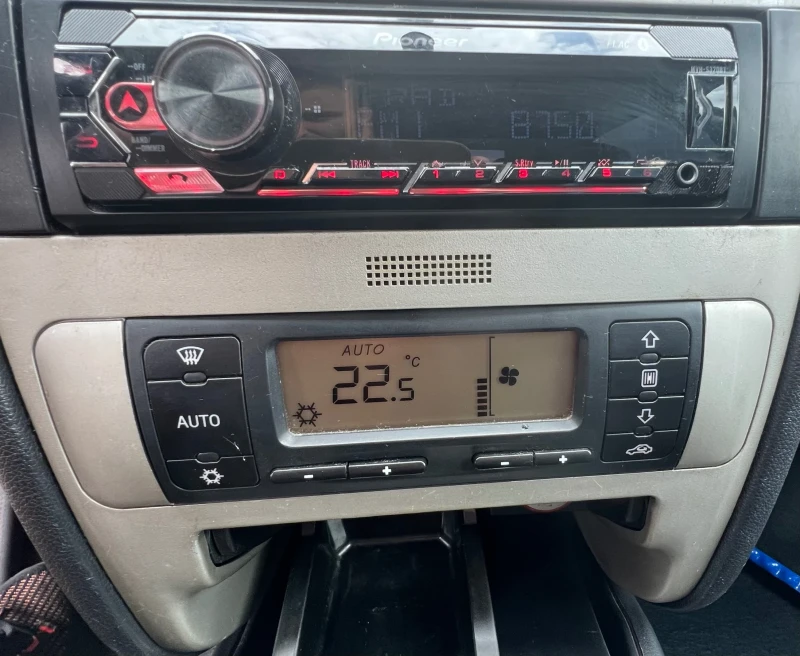 Seat Leon 1.9 TDI ASZ, снимка 11 - Автомобили и джипове - 52846641