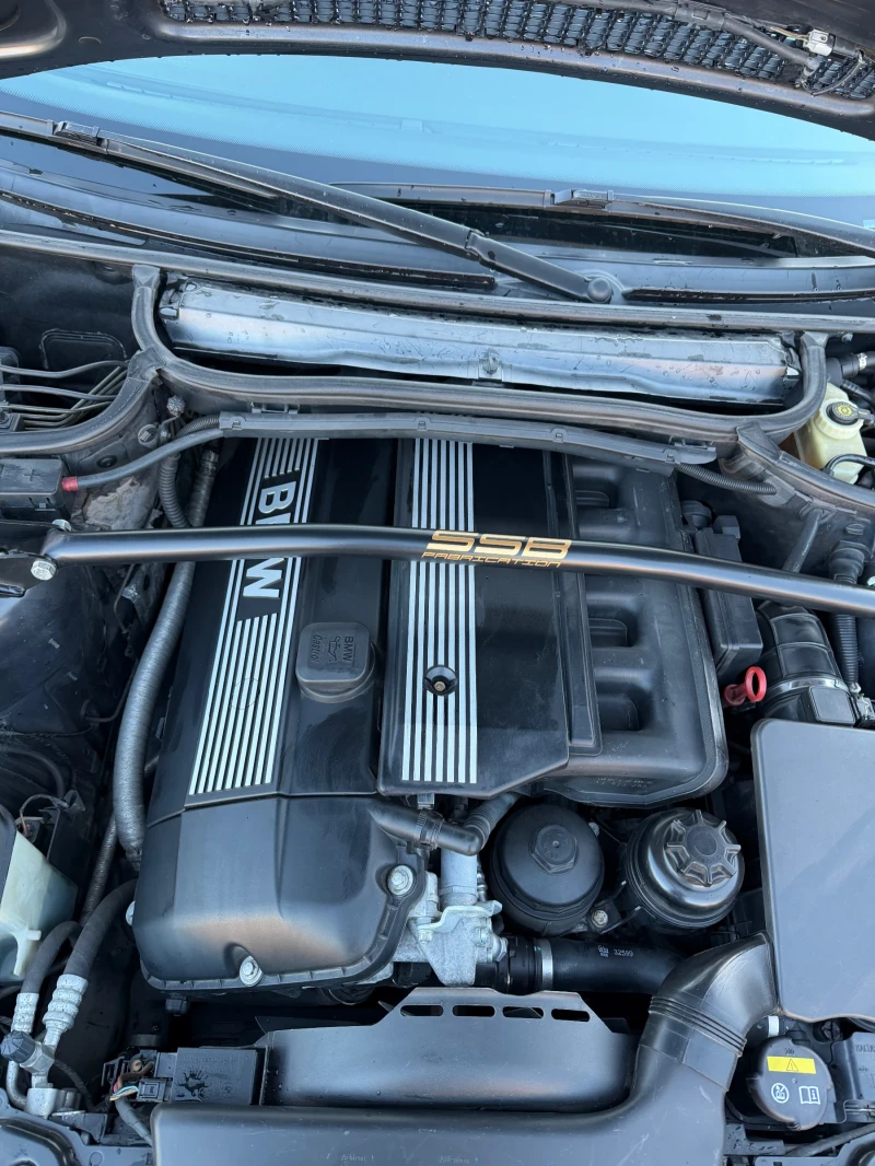 BMW 320, снимка 17 - Автомобили и джипове - 53112143