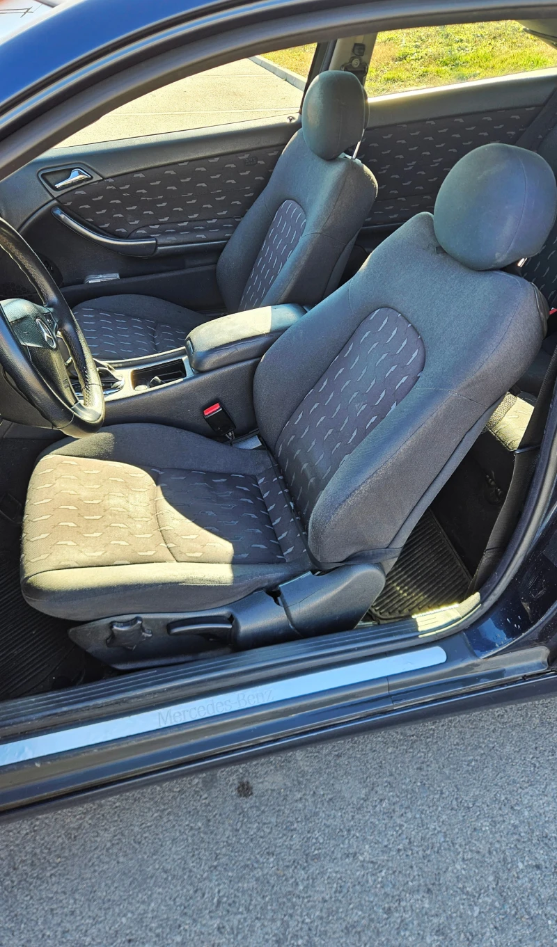 Mercedes-Benz C 220 2.2 CDI Sportcoupe, снимка 8 - Автомобили и джипове - 53259775