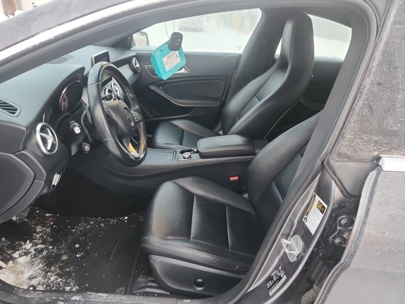Mercedes-Benz CLA 250 ПАНОРАМА * ПОДГРЕВ * ОТ ПРЕДСТАВИТЕЛСТВО, снимка 7 - Автомобили и джипове - 53407722