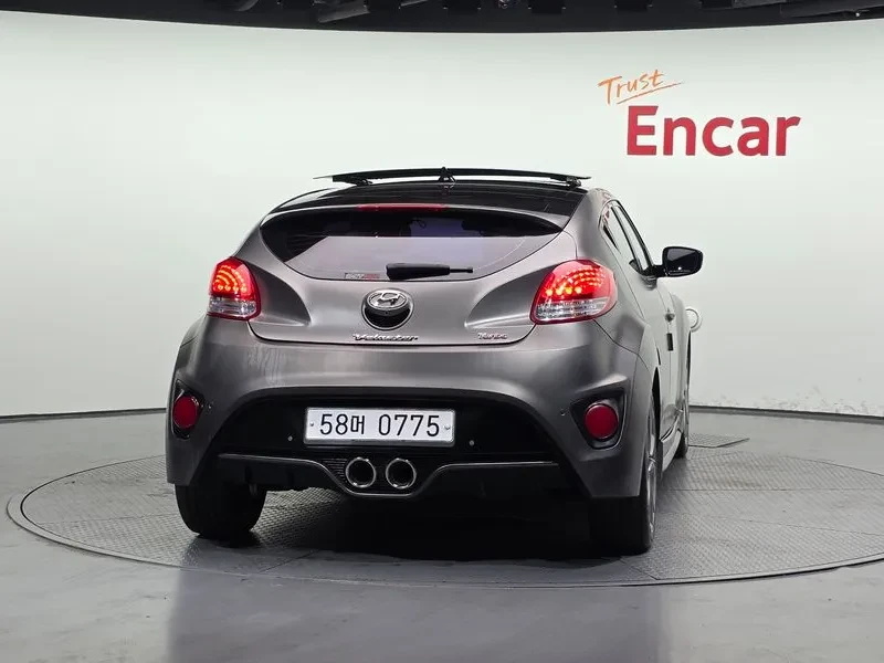 Hyundai Veloster  1.6 Turbo Despec, снимка 4 - Автомобили и джипове - 56068995