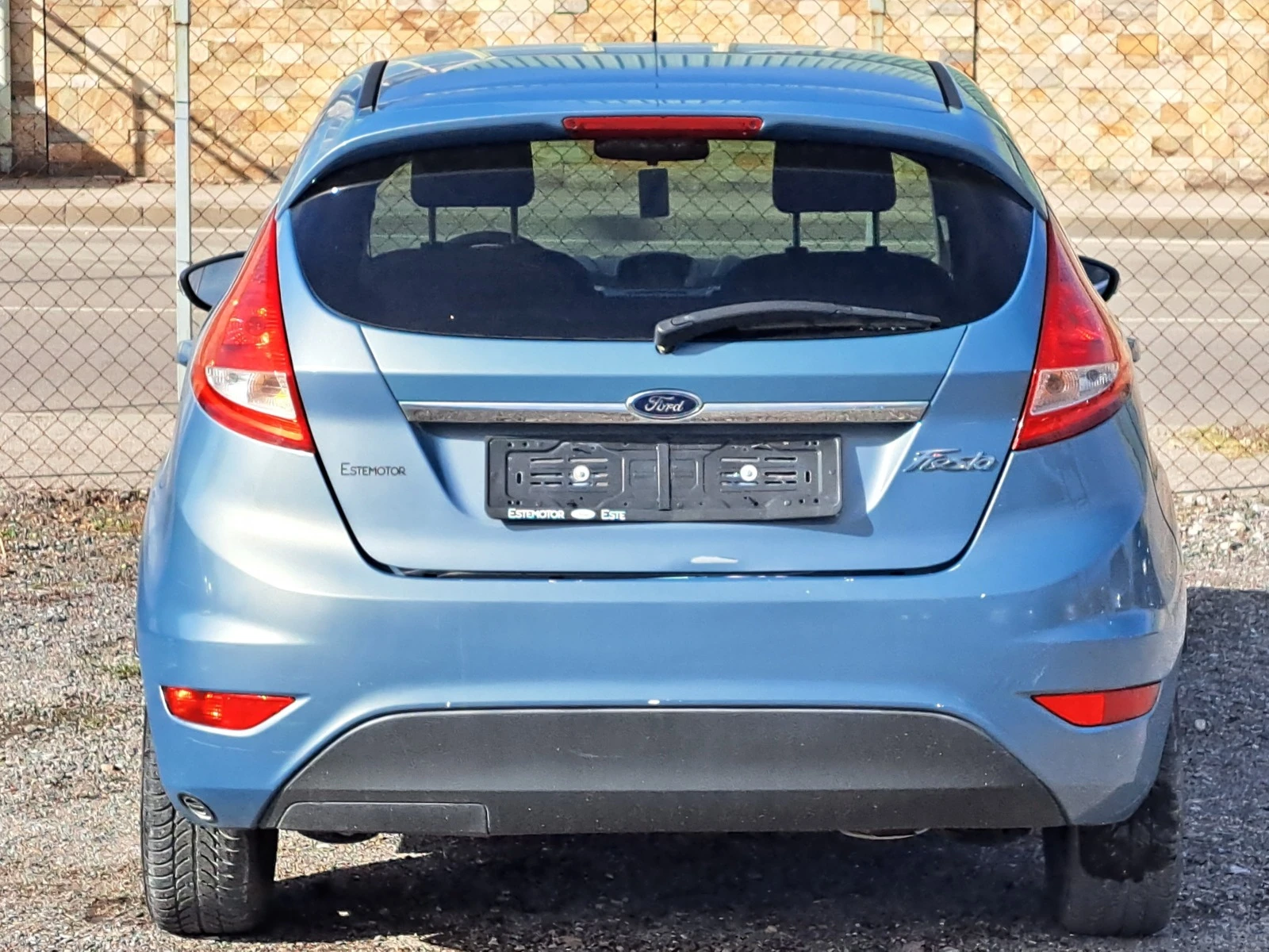 Ford Fiesta 1.2i  ГАЗОВА УРЕДБА  - изображение 6