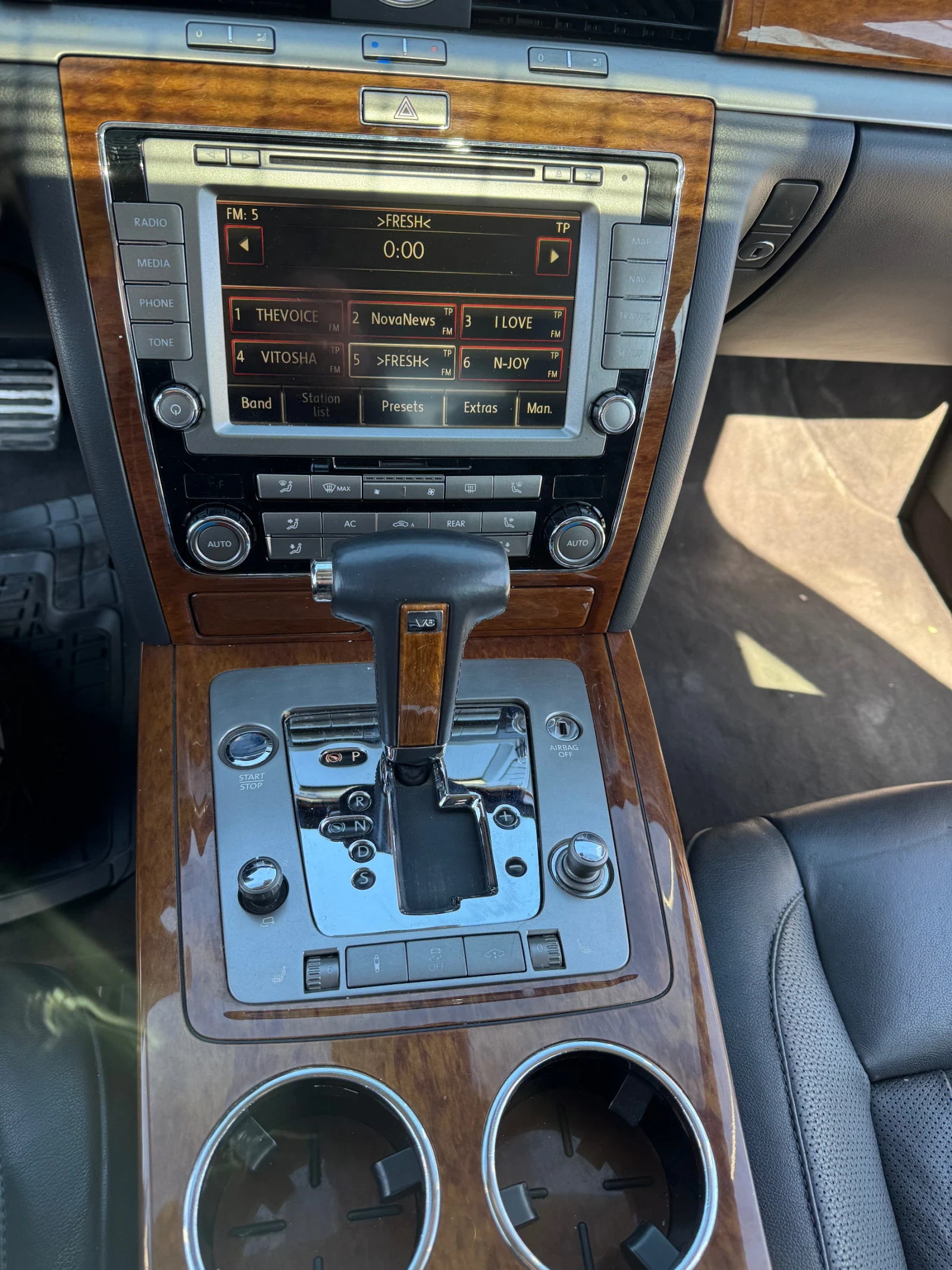 VW Phaeton 3.0 TDI , 4-MOTION - изображение 9