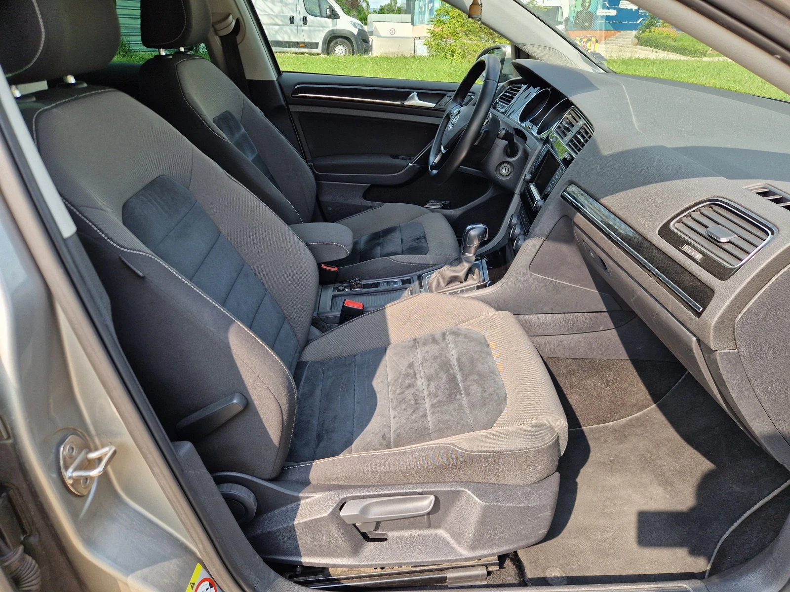 VW Golf 1.4TSI ACC PARK - изображение 10