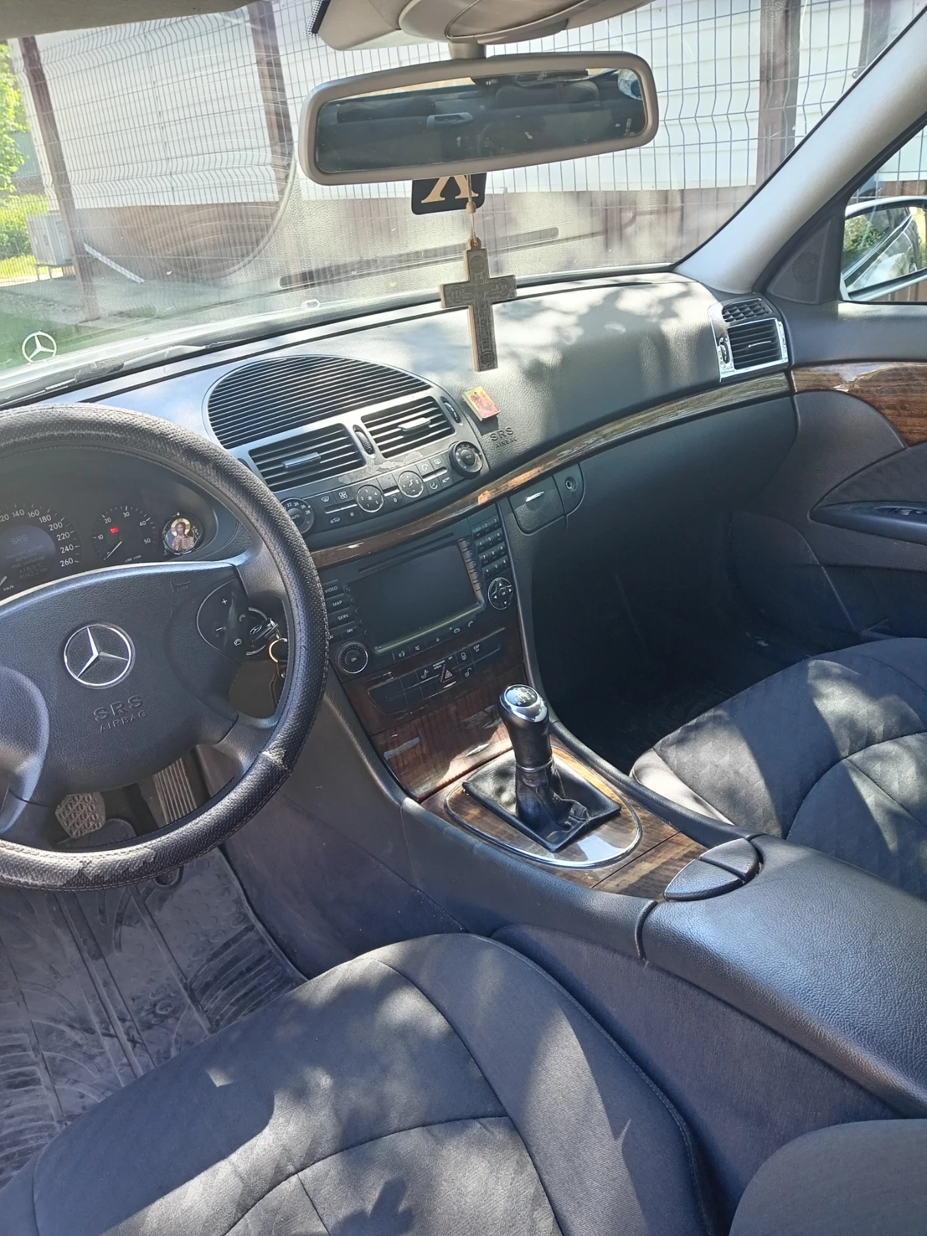 Mercedes-Benz E 220  - изображение 6