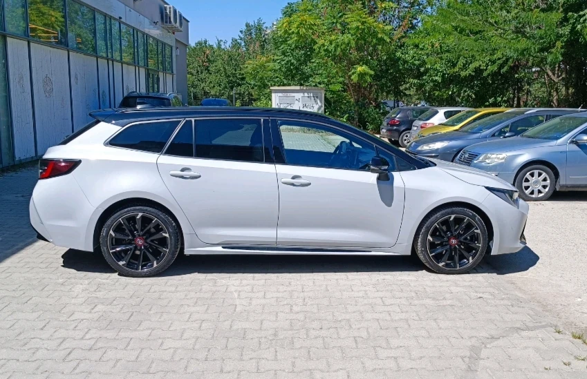 Toyota Corolla GR Sport hybrid  - изображение 4
