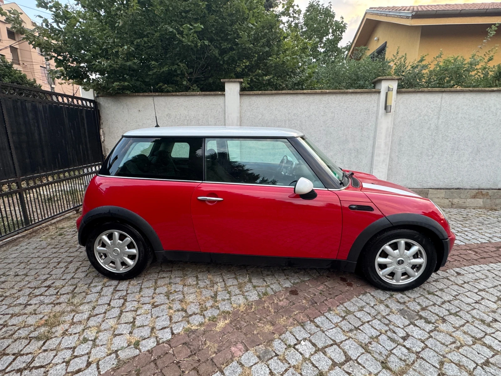Mini Cooper 1.6i 116 к.с. - изображение 7