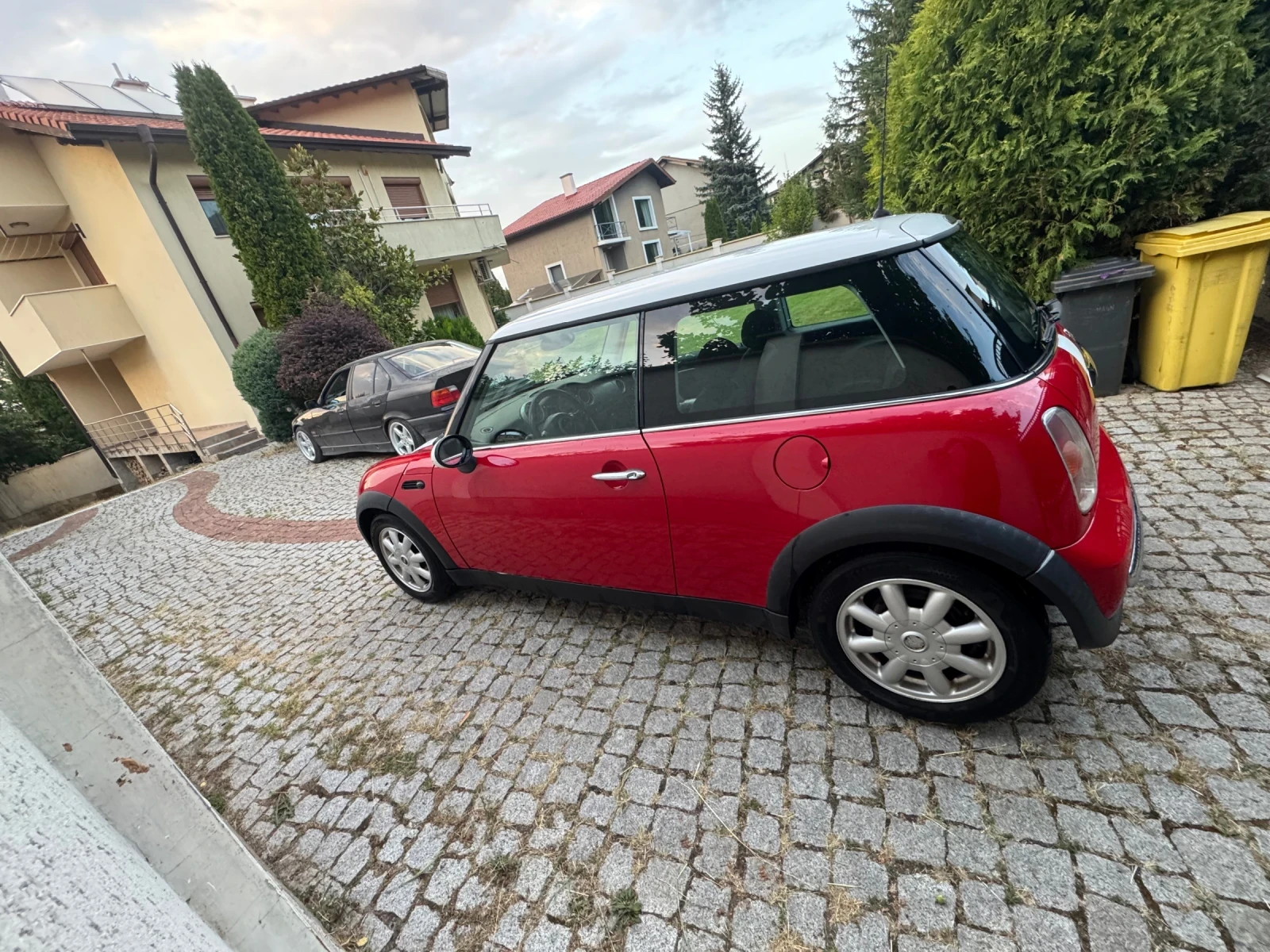 Mini Cooper 1.6i 116 к.с. - изображение 6