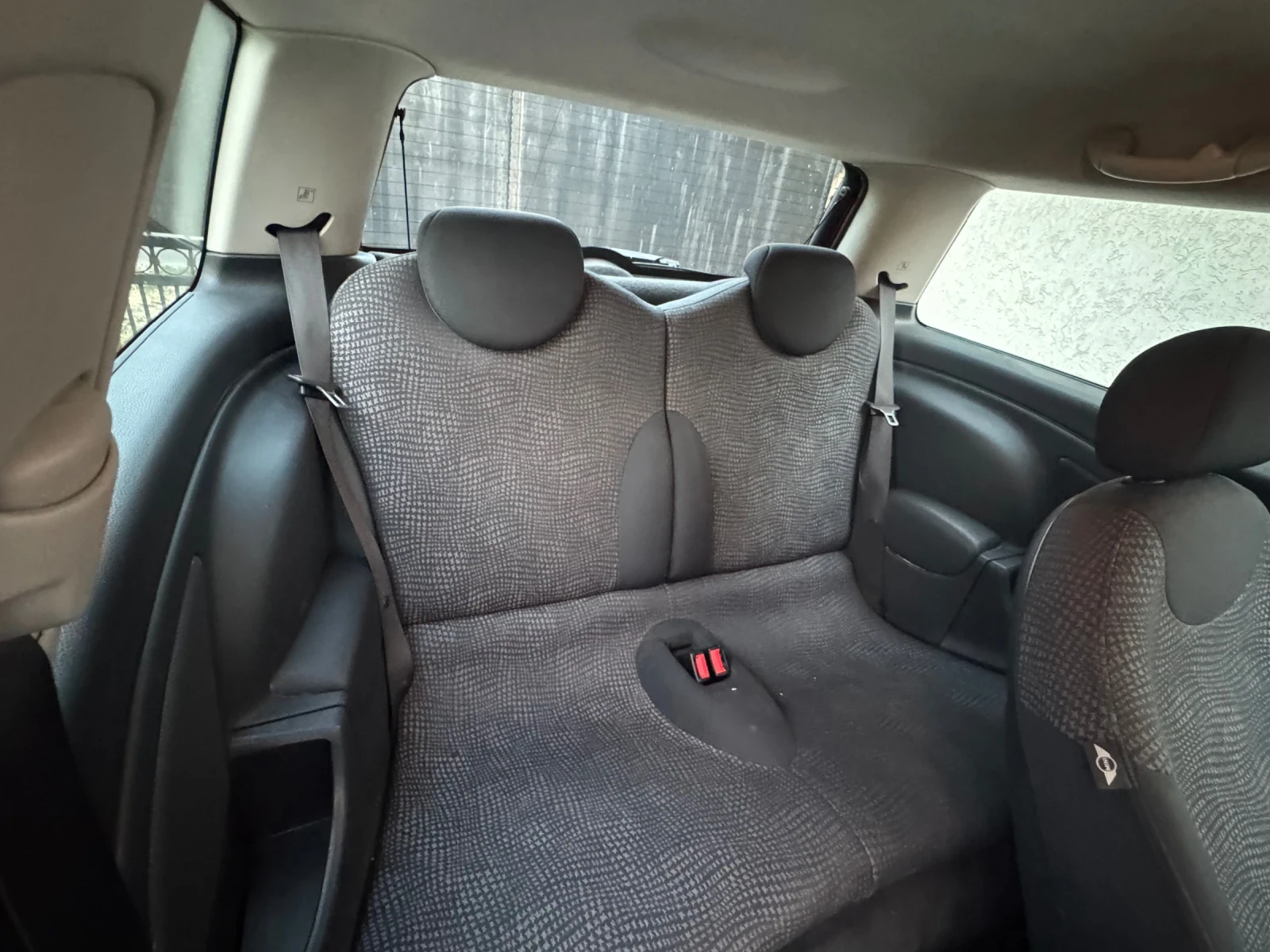 Mini Cooper 1.6i 116 к.с. - изображение 10