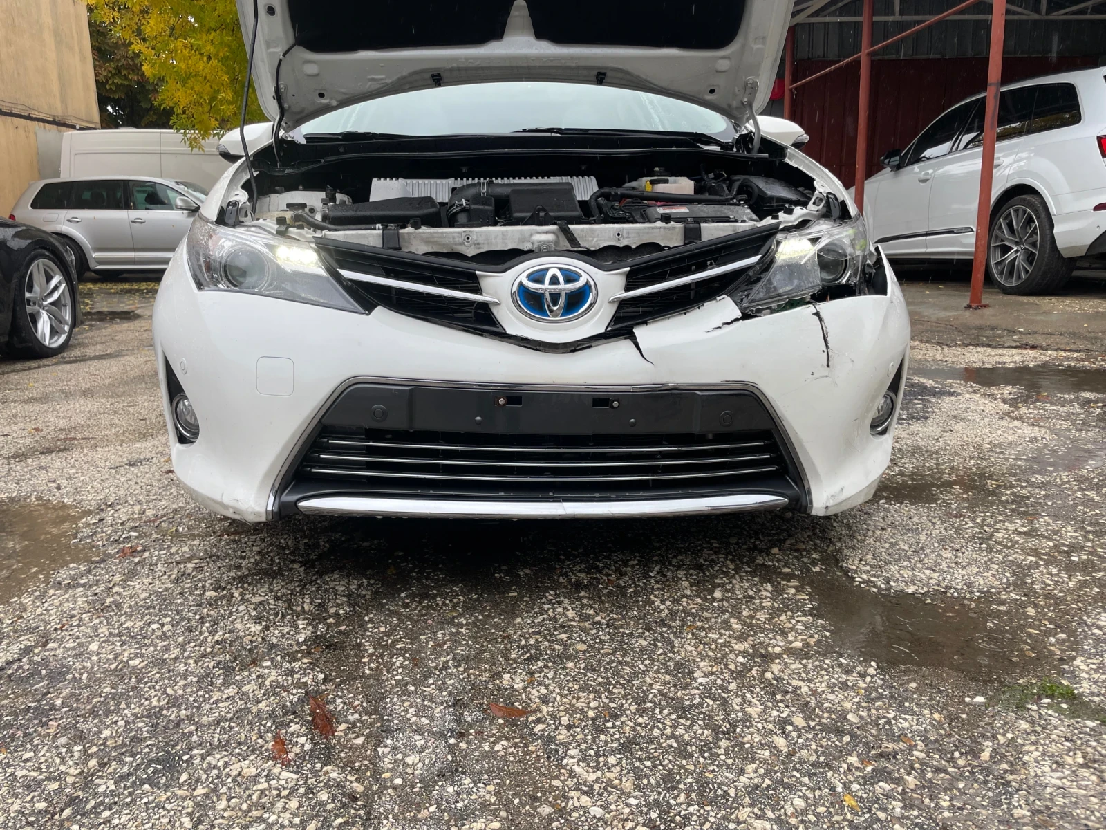 Toyota Auris HYBRID - изображение 5