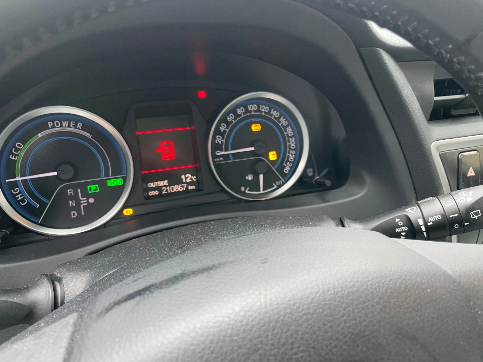 Toyota Auris HYBRID - изображение 9