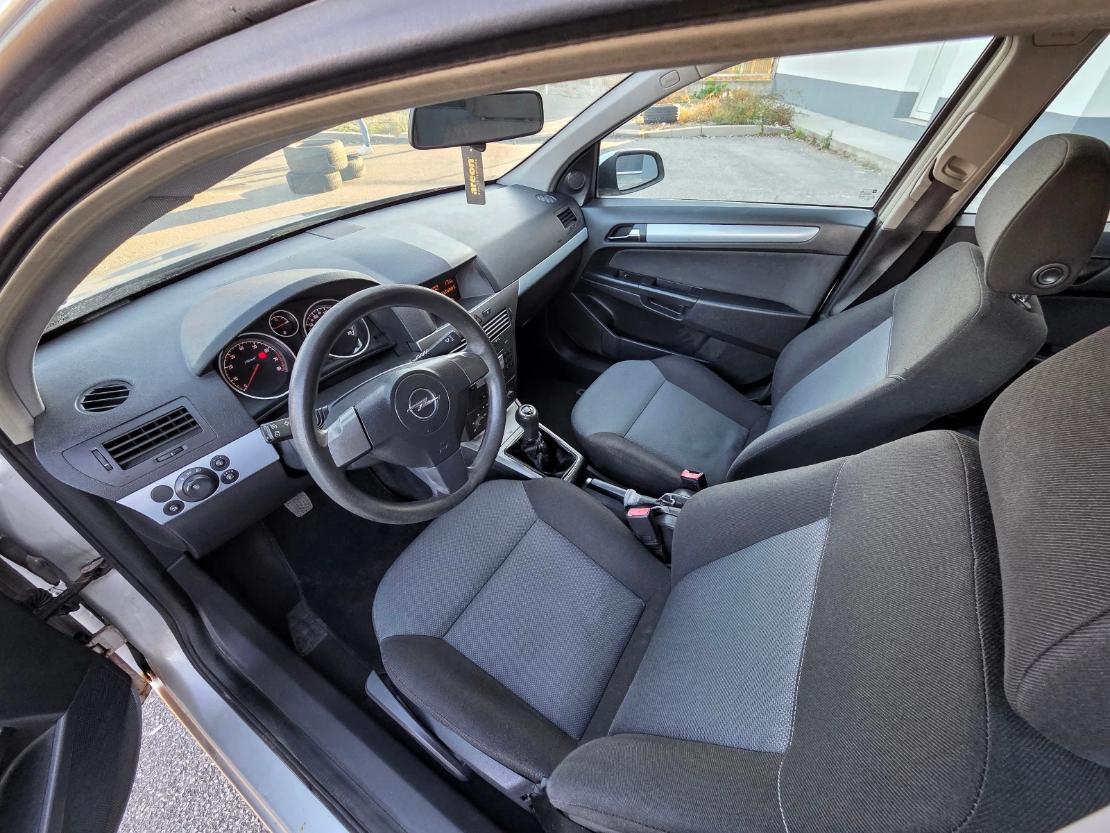 Opel Astra 1.4 - изображение 10