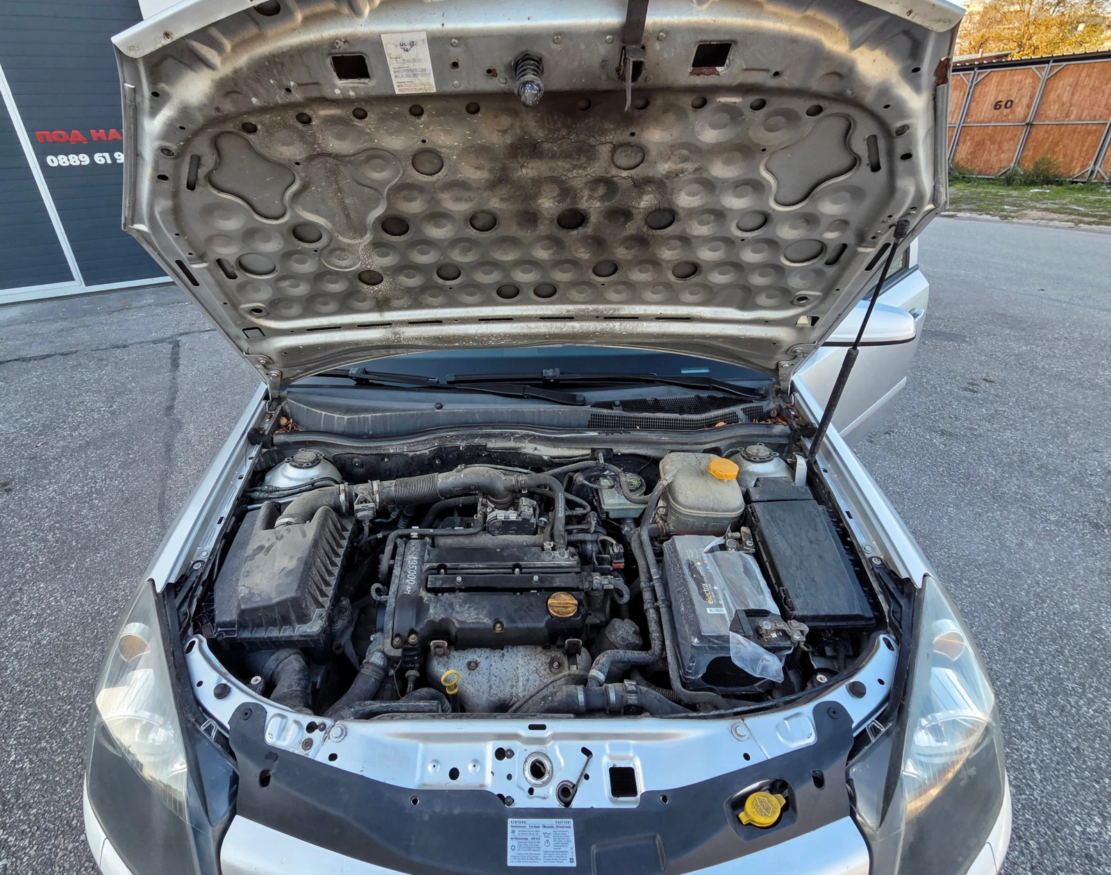 Opel Astra 1.4 - изображение 8