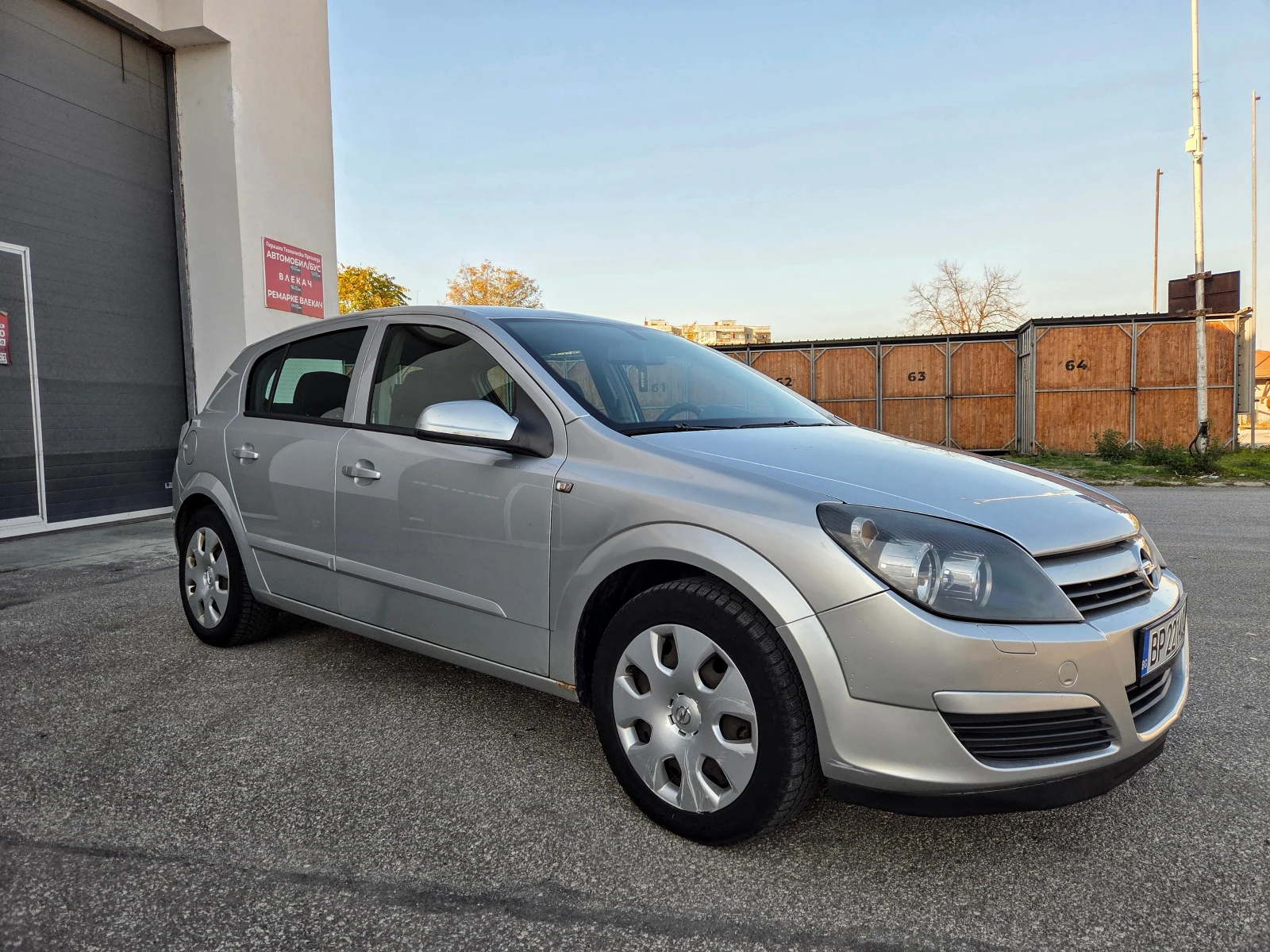 Opel Astra 1.4 - изображение 6
