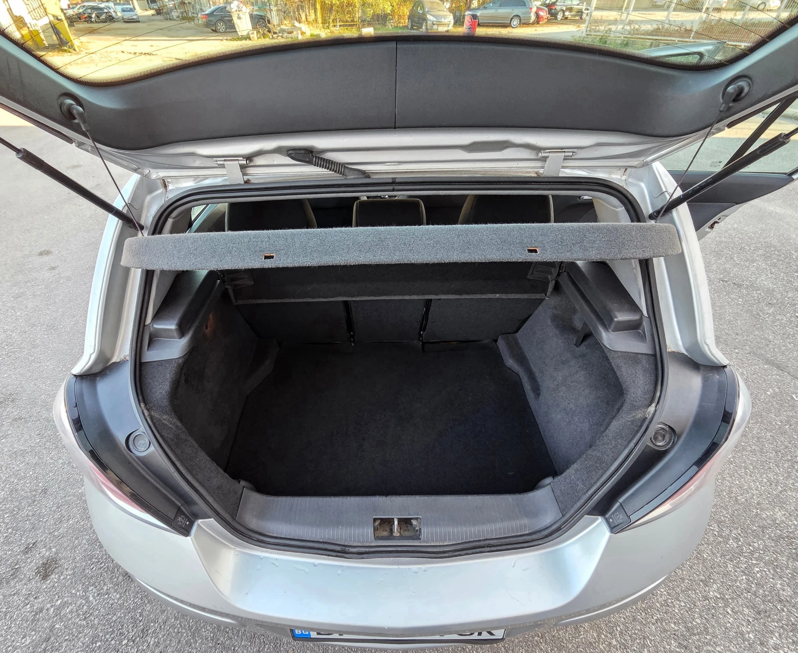 Opel Astra 1.4 - изображение 9