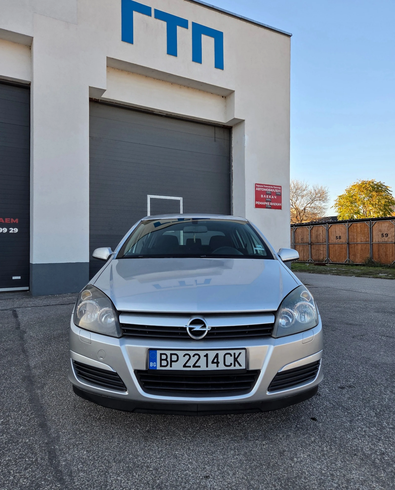 Opel Astra 1.4 - изображение 7