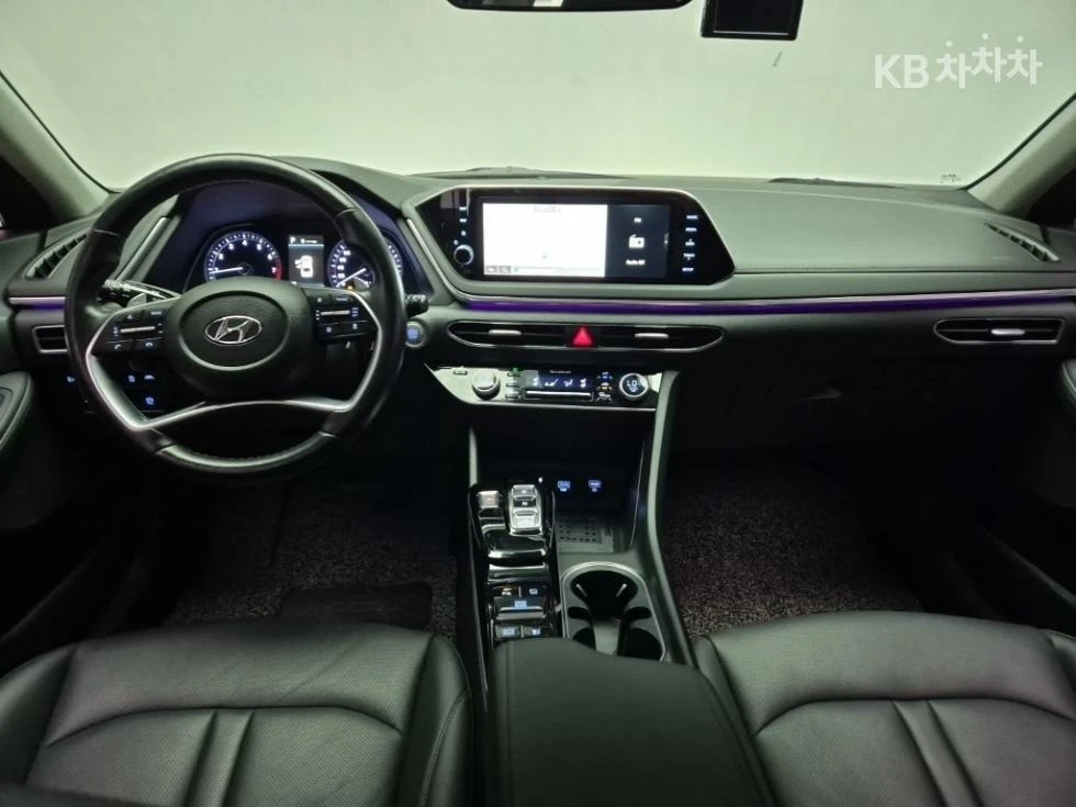 Hyundai Sonata 2.0 - изображение 7