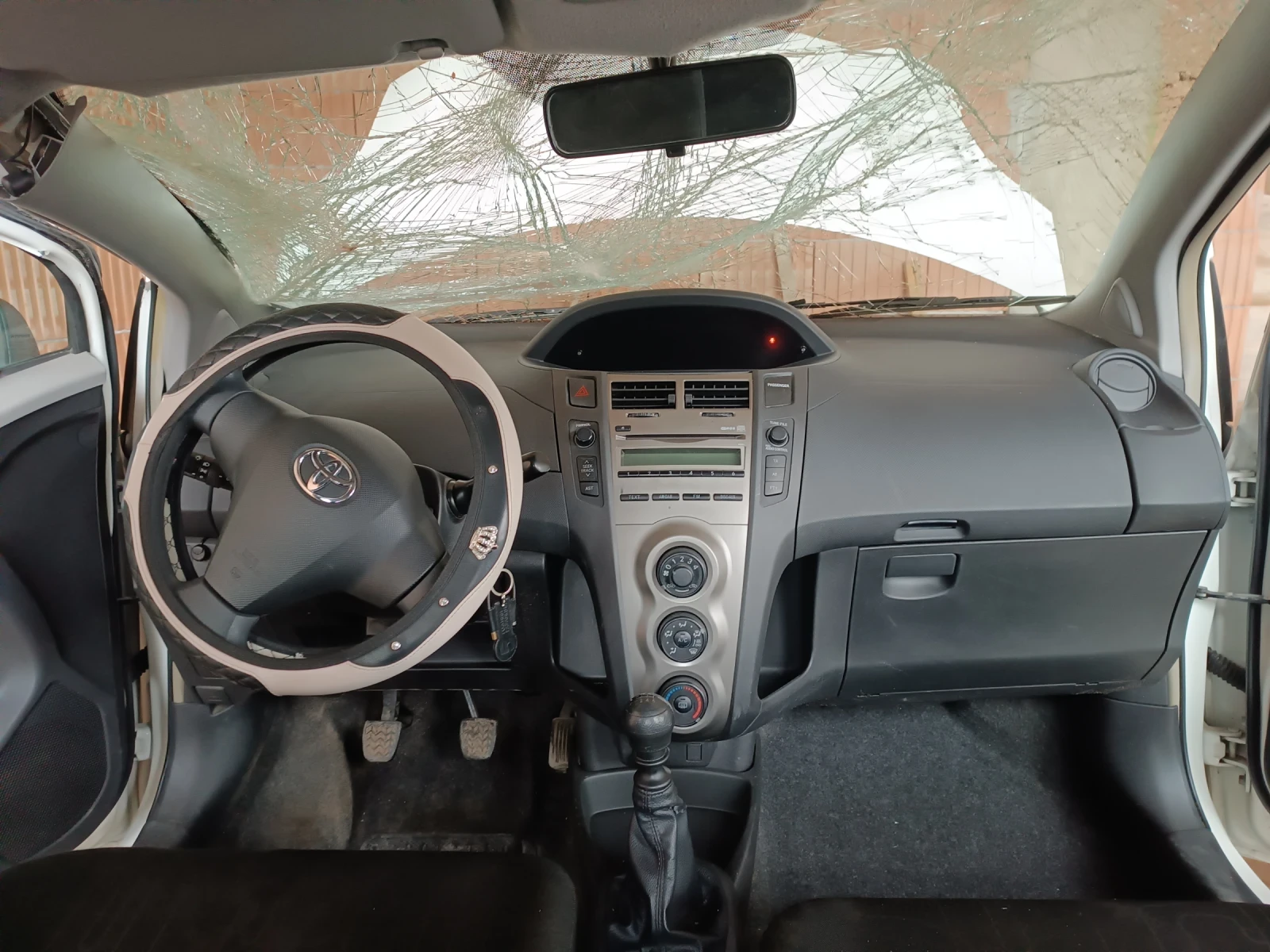 Toyota Yaris 1.3 | Mobile.bg � ����������� 14